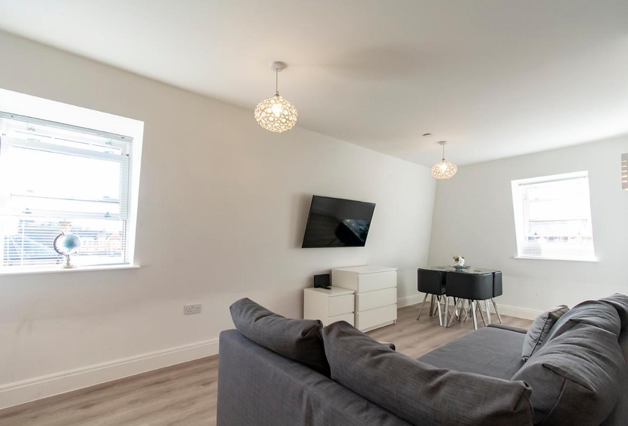 شقة Modern 1 Bed Flat 2 Mins Walk From Restaurants Bars Clubs & Beach! Wow! بورنماوث المظهر الخارجي الصورة